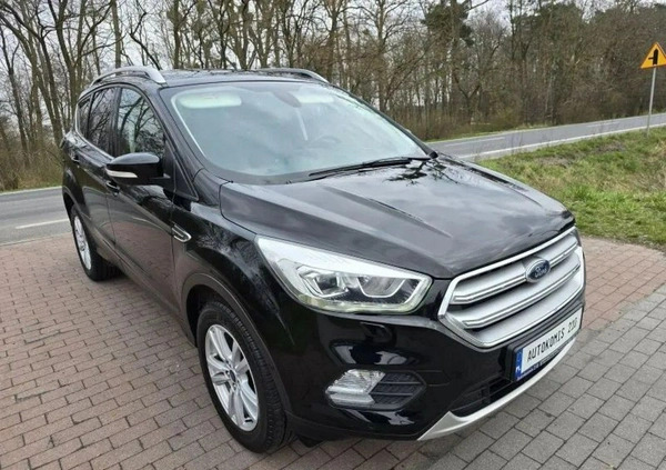 Ford Kuga cena 69900 przebieg: 50000, rok produkcji 2017 z Giżycko małe 379